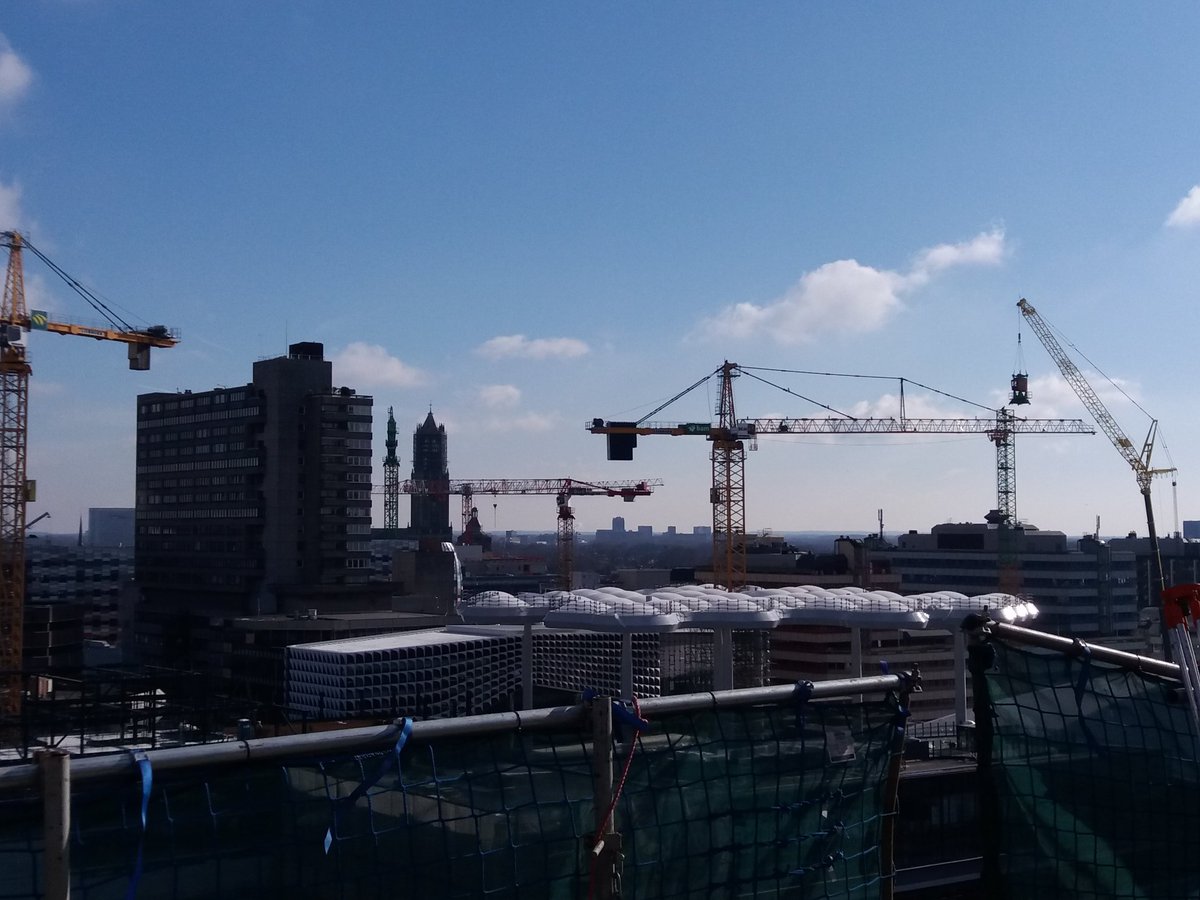 rggerritsen's tweet photo. @CU2030  mooi uitzicht he, #Utrechtcentraal https://t.co/816nYKjMgM