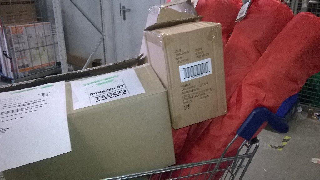 WalkdenTesco donated cooking utensils & chairs to guide unit @Falmeister  @salford_mayor  @drewpovey @Andrew_Deignan