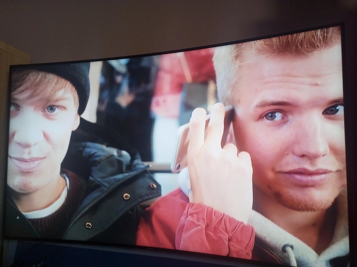 VaLuBec's tweet photo. 😍😍 
Sooo nice ihr 2 😎 
@jannikbrunke @kayefofficial 

#17kilometer #modus https://t.co/KC6s7muOGu