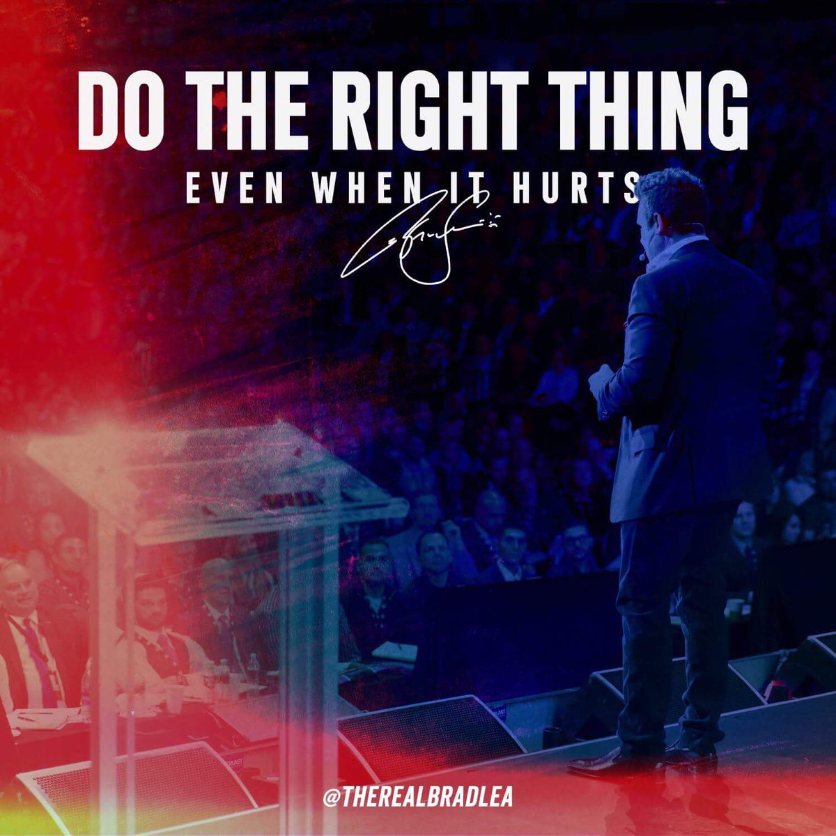 TheRealBradLea's tweet photo. Treat others how YOU want to be treated.

Do the right thing even when it hurts or costs you money.

This will always pay off.

Never worry about what others are “getting away” with. 

Just do the RIGHT thing—even when it hurts. 

#MondayMotivation https://t.co/kF1fCUnenB
