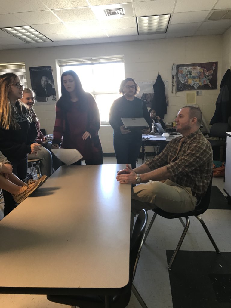 Innov8HC's tweet photo. Hard work, pays off! Great work being done in the hub! #Innovation #entrepreneurs #eatupstartup #cateredconnections https://t.co/hI7Fj8qcBi