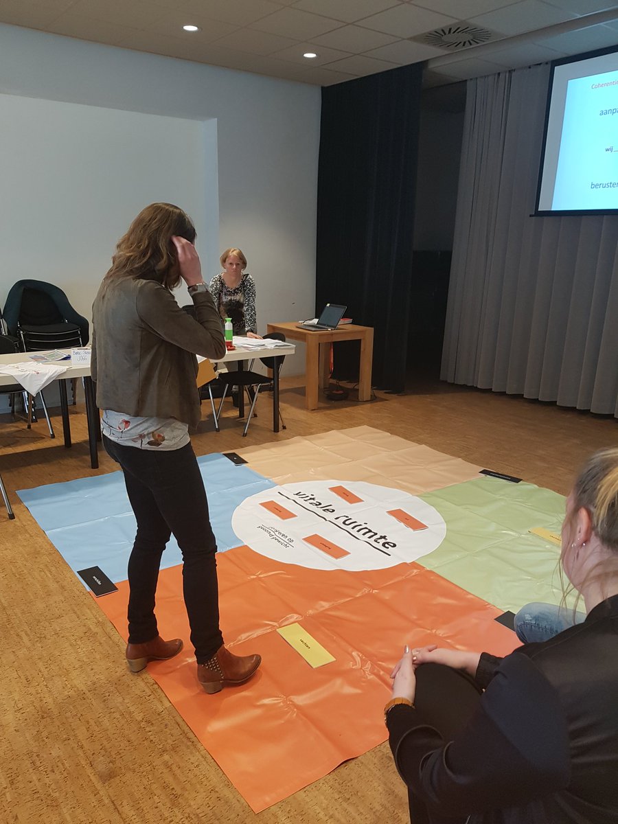 Vandaag zijn we aanwezig bij een training over weerstand en hoe je daar op een goede manier mee om kan gaan. Normaal gesproken gooi ik dan iemand over mijn heup, maar dat was geen goede oplossing werd me net verteld #ipponnetjegeven #jammer #blijvenleren #heupworpie #goedbezig