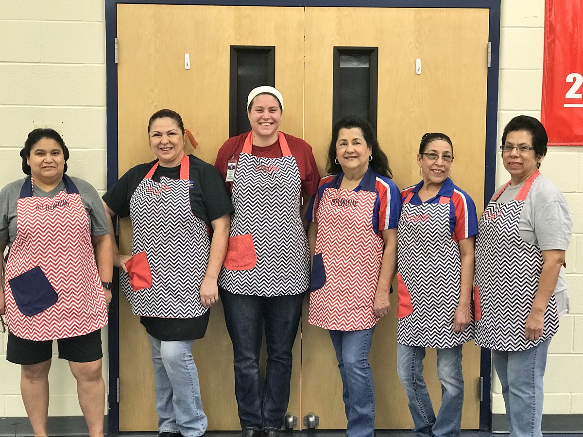 It’s National School Breakfast Week 2018. Breakfast=The most important meal of the day, and it all starts with these ladies! 🍳🥞🥛#OttInspired #NISDInspired #NSBW18 #eggcellentchoices