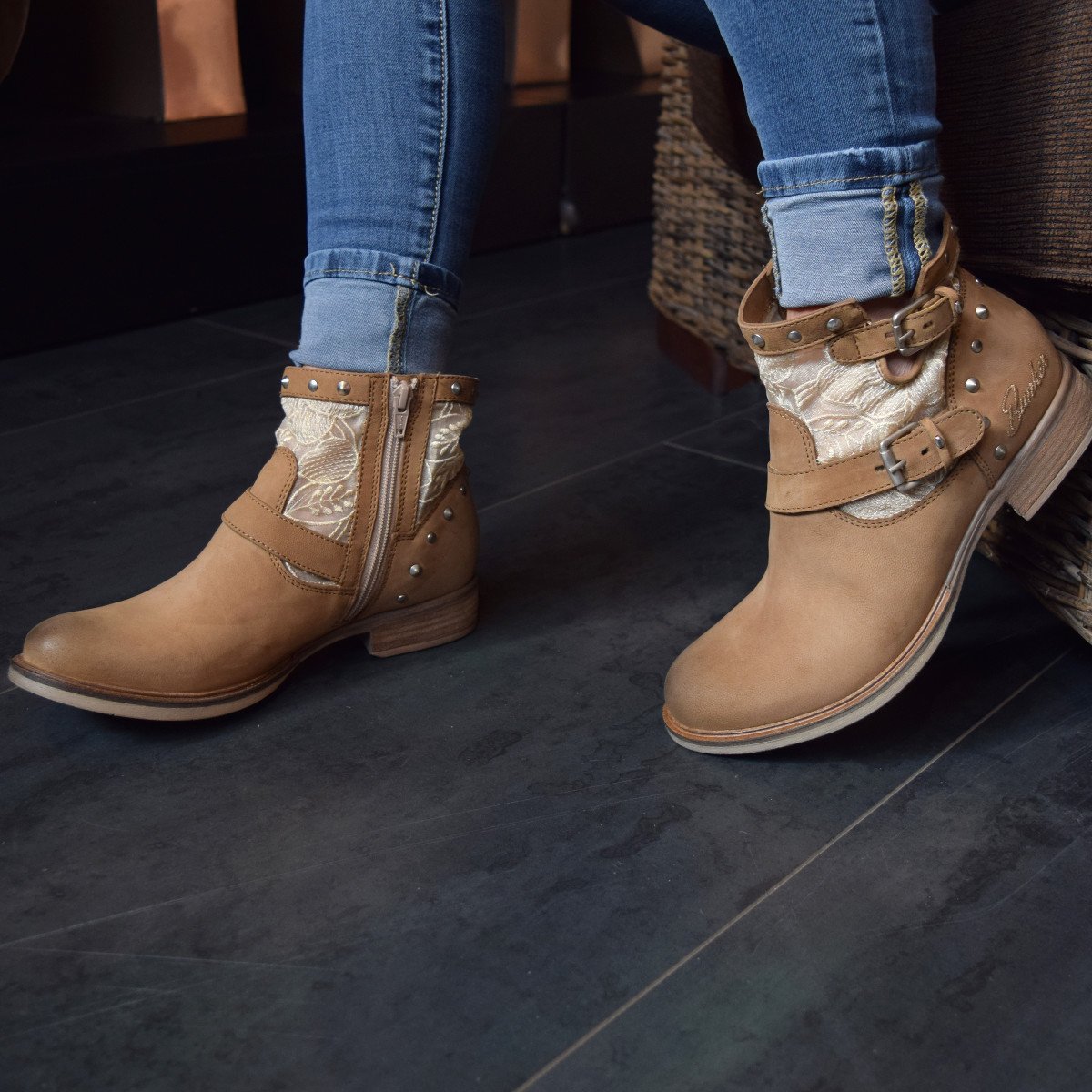 #Bunkerfootwear Women's ankle boots SOLY-NF Do you want to know more about the product? bunker.es/en/gb/ankle-bo…