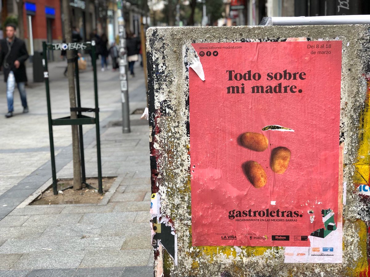 SaboreaMad's tweet photo. ¡Atención, foodie-cinéfilos!⚠  ¿Os habéis fijado en estos carteles? #Gastroletras inunda las calles de Madrid! 🎥🍽 https://t.co/GJf0QAUxMP