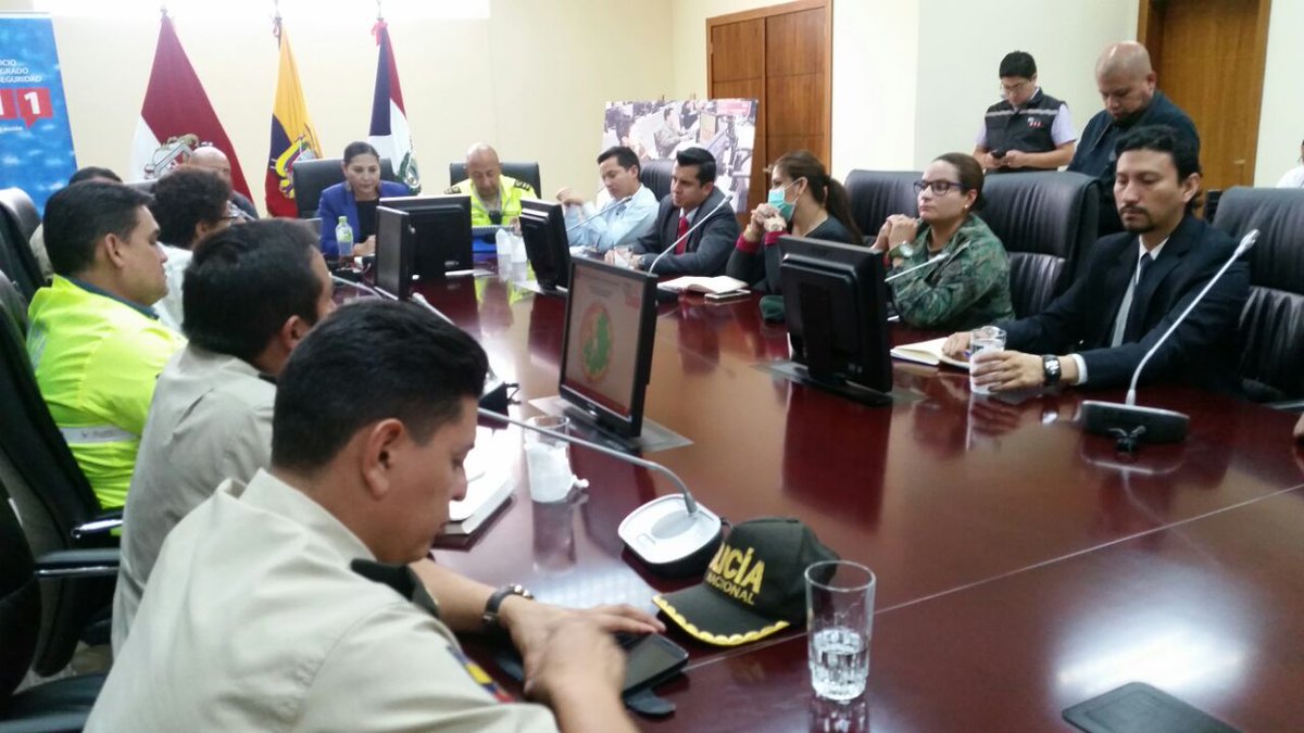 goberimbabura's tweet photo. REUNIÓN | Gobernadora de  #Imbabura, preside la Mesa de Seguridad, donde se analizan estadísticas y datos sobre casos de violencia intrafamiliar junto a los representantes de diferentes instituciones de respuesta. @MinInteriorEc https://t.co/9nN1qn21Xo