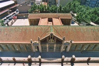 Cati_Tarragona's tweet photo. La façana de l'escola Prat de la Riba de #Reus tindrà una nova il·luminació ornamental coincidint amb l'#AnyCaselles, arquitecte de l'equipament. https://t.co/7PfATS4JmQ