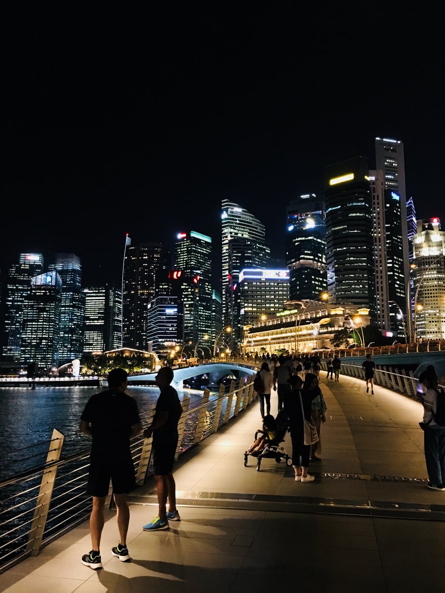 trendwatching's tweet photo. Well, here we are, in Singapore, having joined up with our APAC office yesterday!
Tomorrow morning, we will welcome brand, product, marketing and innovation professionals from this stunning city (and further afield) to our sold-out Singapore Trend Seminar.
#TrendSemSGP 🦁🏝️ https://t.co/c22xIrFsbk