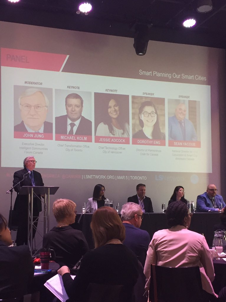 julie_macisaac's tweet photo. Ignoring Digital when city planning is like burying our heads in the sand - Jessie Adcock, City of Vancouver. Fantastic panel talking #SmartCities #LSNC18 @CANURB https://t.co/oSWyIbht5S