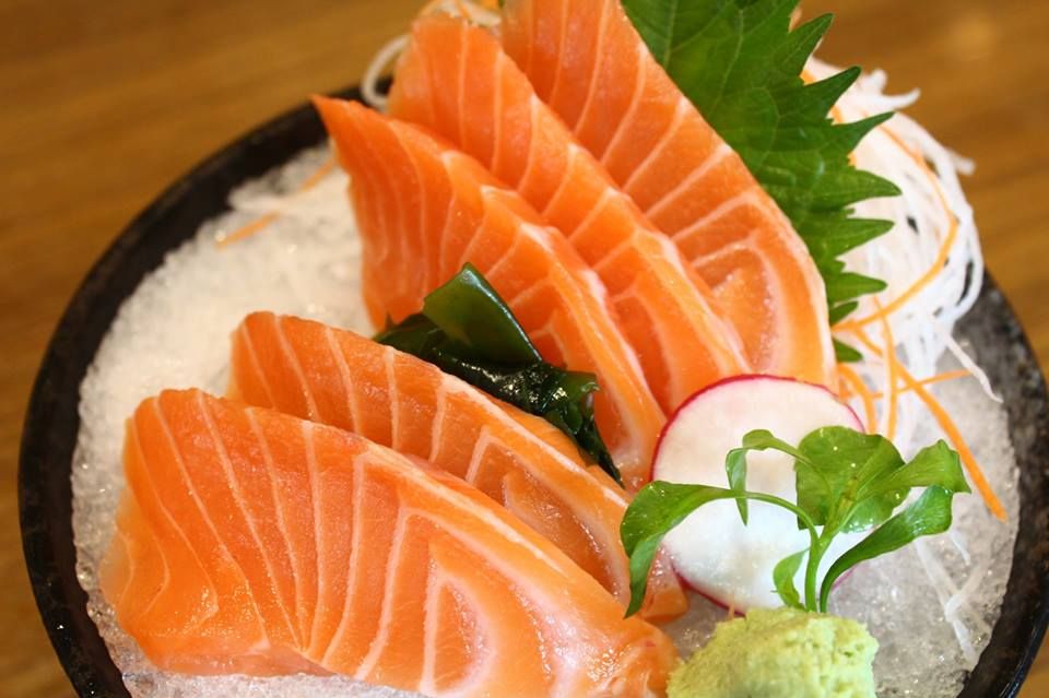 salehere1's tweet photo. ZEN Japanese Restaurant “SALMON FESTIVAL” #1ฟรี1 เพียงสั่ง แซลมอนชาซิมิ 1 จาน แถมฟรีอีก 1 จาน เพียง 320.- เท่านั้น

📅 โปร1 แถม1 ตั้งแต่ 1 มี.ค.–12 เม.ย.18
📌 ร้านอาหารญี่ปุ่น ZEN ทุกสาขา

#ZENSalmonFestival #ZENLiveQuality #นึกถึงปลานึกถึงเซ็น #Sale #Promotion #SaleHere https://t.co/5DZe6D6AGS