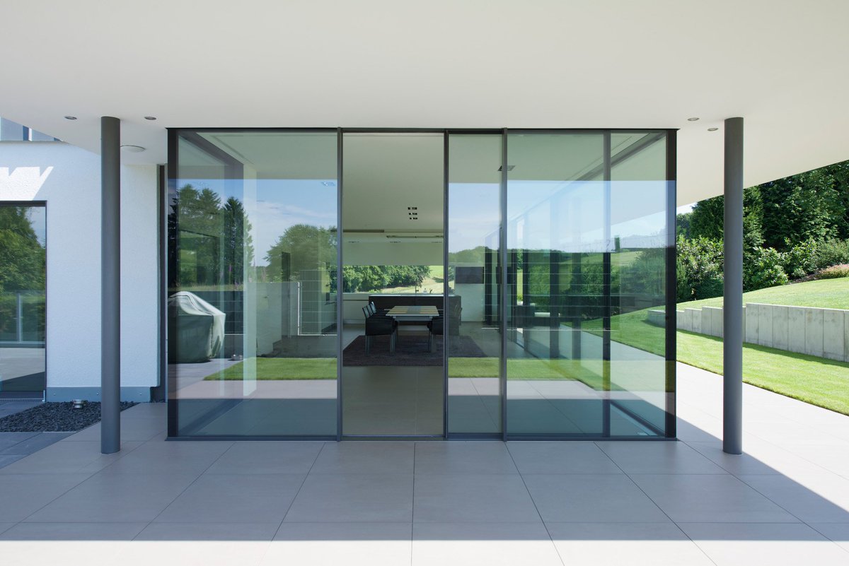 Slide glass. Раздвижная алюминиевая система слайдинг. Дверь Glass Sliding Door. Раздвижные системы Schuco Panorama Design. Раздвижные панорамные окна.