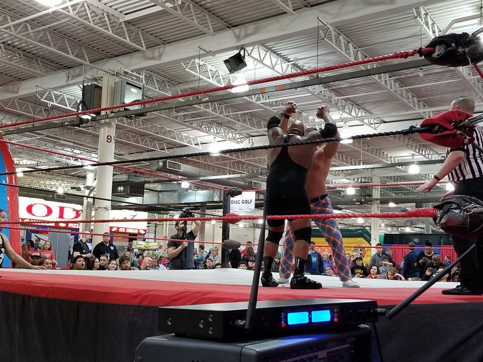 “The Black Superman”  Onyx and Brick McCarthy locking up a test of strength at NOW 7: Anarchy at the Arnold...

#NewOhioWrestling #NOWWrestling  #IndyWrestling #ProfessionalWrestling #KickmasterFootgolf
#2018ArnoldSportsFestival #ArnoldSportsFestival #ArnoldSportsWorld