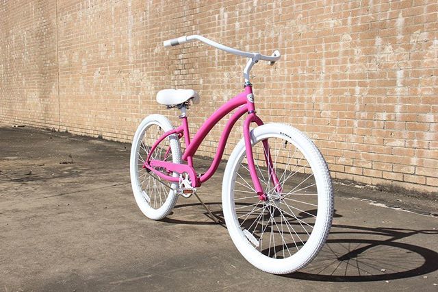 villycustoms's tweet photo. Brighten up your Monday / ft. the ohana cruiser ⠀
#villycustom #villycustoms #teamvilly #villylife #dallastx #dallaslife #dallasfitness #dallasisdallas #dallasfitfam #dallasbusiness #BAAW #fromwhereiride #makebikeportraits #pinkbike https://t.co/kB6PdOACKM https://t.co/ELmrZU0CGy