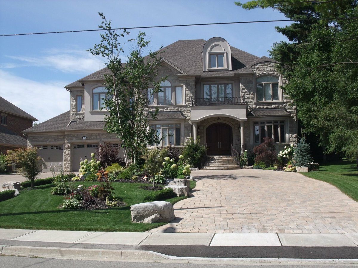 Beaverlands's tweet photo. Take a look at some of our residential work π‘ For more pictures, click on our website link in our bio ππ½#residentialwork #stonework #ontariolandscape https://t.co/il4A1jjAjX