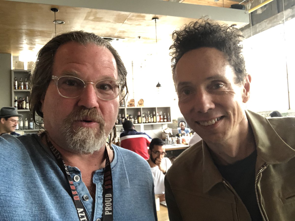 MovieTimesMag's tweet photo. Just met my writing hero @malcomgladwell https://t.co/3EWLdMLMlZ