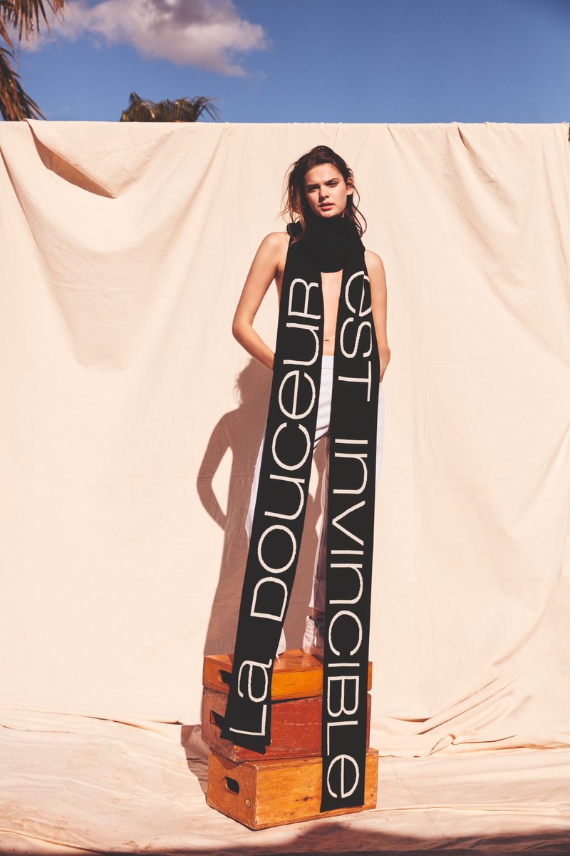 ericbompard's tweet photo. La démesure du cachemire #PFW #fashion #cachemire #ericbompard https://t.co/ot8suzag2G