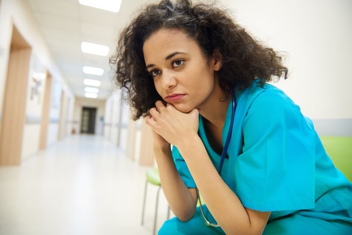 More than half of Quebec medical residents report signs of burnout, meanwhile, contract talks with the province remain stalled over working hours and pay buff.ly/2tdIf8s #MedEd #CDNhealth #polqc @fmrq @drgbarrette