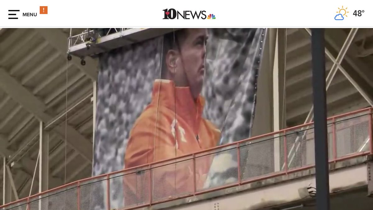 hubcityvolfan's tweet photo. #JumboGate18 #byebutch https://t.co/gitPoXd5gU