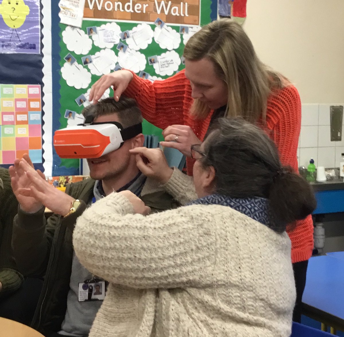 bearbrooksch's tweet photo. Great training tonight from Zoe at @ClassVR with our brand new headsets! Managed to explore the moon, Easter Island, the heart and the inside of a volcano! Wow! Thank you! @MarcusFaulkne12 @ICT_MrP  @learningtrust_  #inspire https://t.co/cDUUo8R5xC
