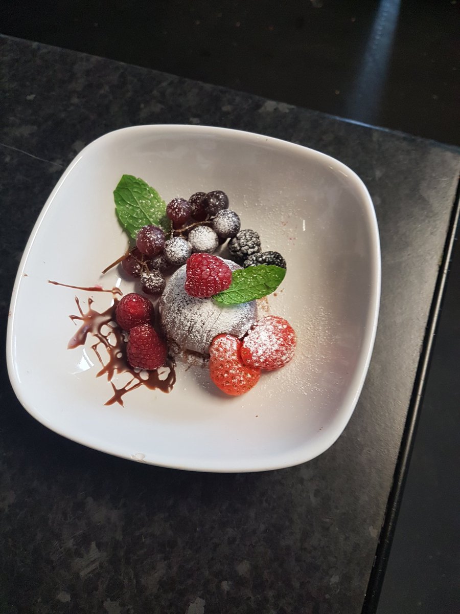 Food_ASFA's tweet photo. 1st Food styling for one group of yr10s today using basic components #teamfeedback #reflectivethinking #powerfulskillsforfutureprogress @ACADEMYSFA @Mrs_Onslow_asfa https://t.co/mc9BGbpg9q
