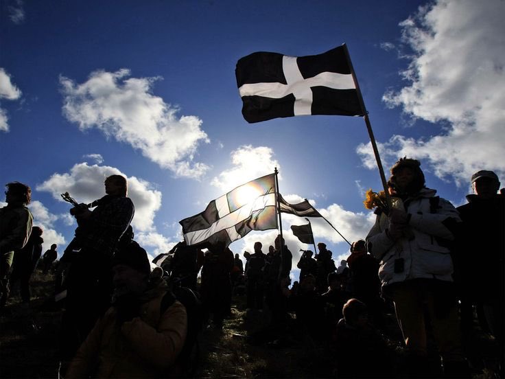 CornishRambling's tweet photo. To all my fellow #Cornish beauties, Happy #StPiransDay 🖤
It’s now officially Spring in Kernow - yayy!! 💛 #GoolPeranLowen me ‘andsomes - can’t wait to go #walking with you all soon x x x
#PastyLand #Cornwall #proudtobecornish #cornwallforever https://t.co/gTp7rbUXjG
