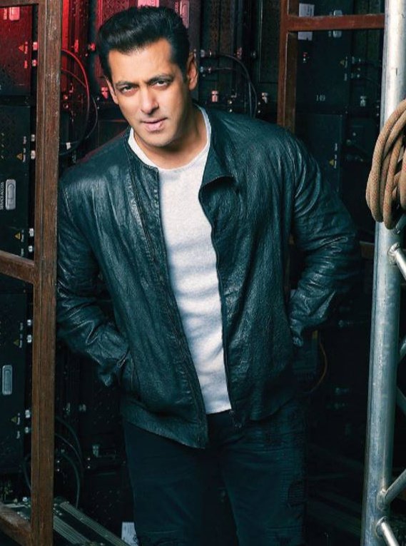 SKFXfans's tweet photo. SALMAN KHAN MOST LOVED INDIAN

@BeingSalmanKhan https://t.co/uoOd8vqtYw
