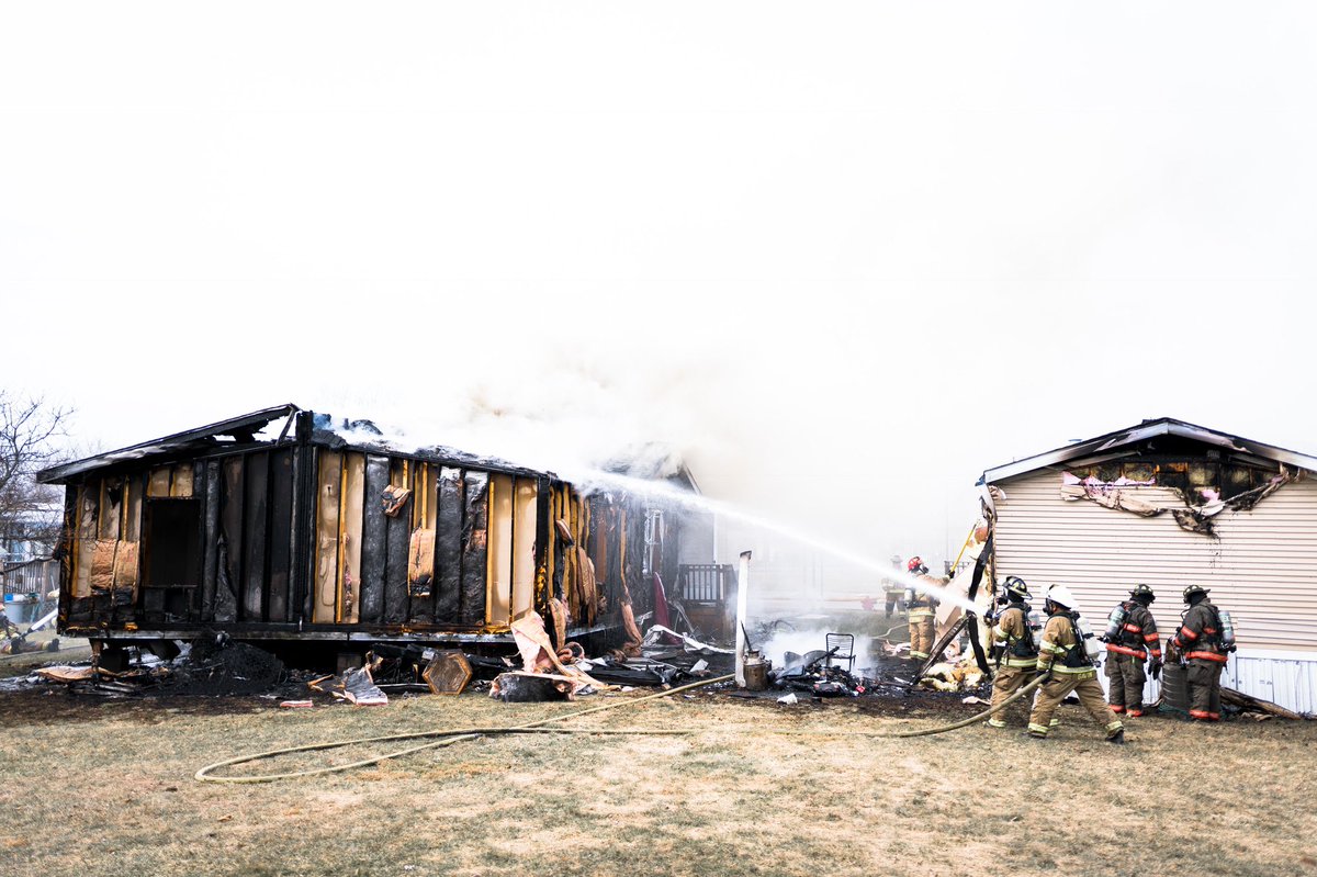 Last of my photos of the student housing fire in Allendale. <a href="/WOODTV/">WOOD TV8</a> <a href="/GVSUPolice/">GVSU Police Dept.</a> <a href="/FOX17/">FOX 17</a> <a href="/wx8/">Kyle Underwood</a> <a href="/miOttawa/">Ottawa County</a> <a href="/TheGVLife/">The Real Valley</a>
