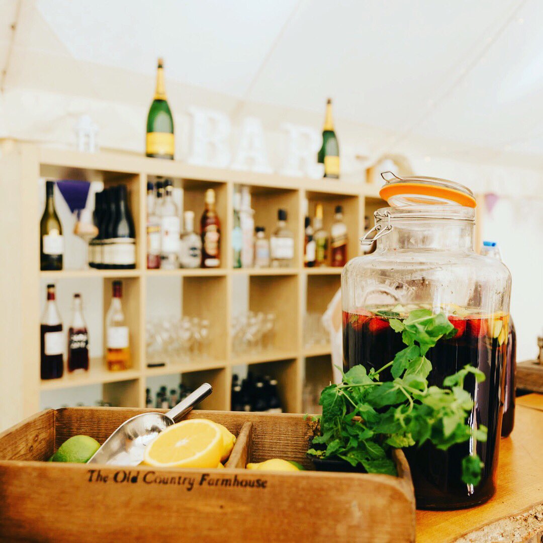 WineChapter's tweet image. Throw back to this gorgeous wedding we did last year @AtTheMill_York with @willsmarquees &amp;amp; @babaganoushyork - bring on the 2018 #wedding season! #yorkshireweddings #weddingwine