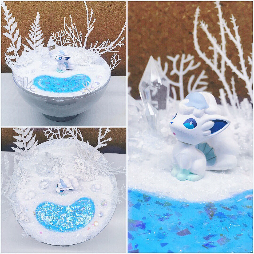 TheVintageRealm's tweet photo. #pokeballterrarium https://t.co/scpVjWcddJ