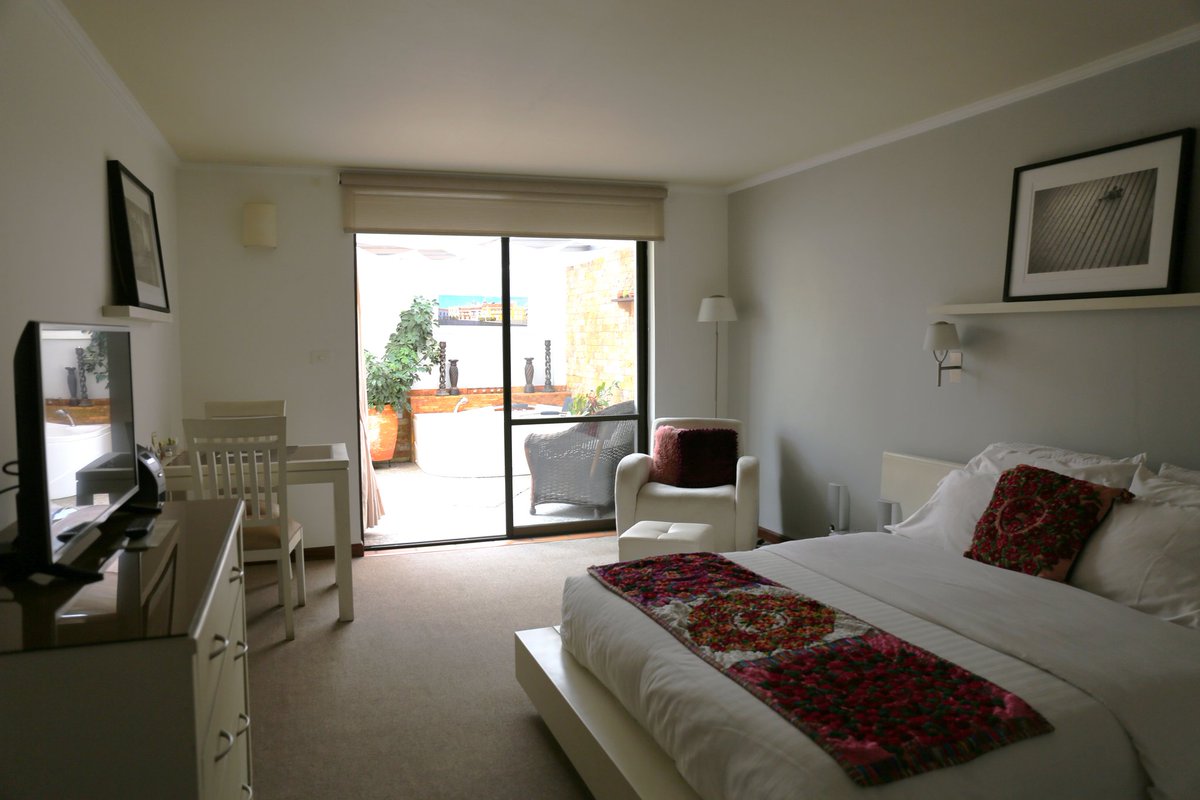 #ConfortSuitesHotel 
Carrera 8 # 2 N 25
Barrio Modelo 
Popayán - Cauca
confortsuiteshotel.com