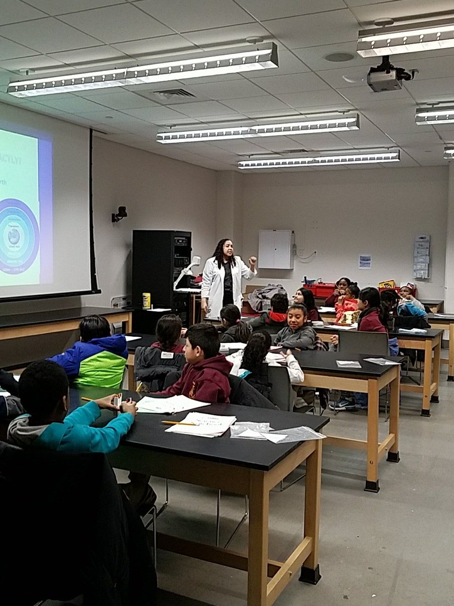 #@Liberty Science Center learning about how the behavior of air and water support life?