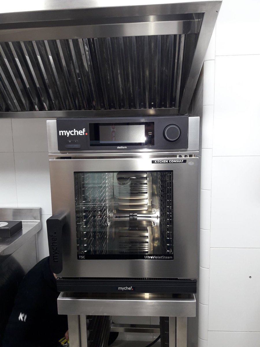 kitchenconsult_'s tweet photo. Hoy tocaba instalar #MyChef en #Logroño para @Faborit https://t.co/r8VTF6V89Q