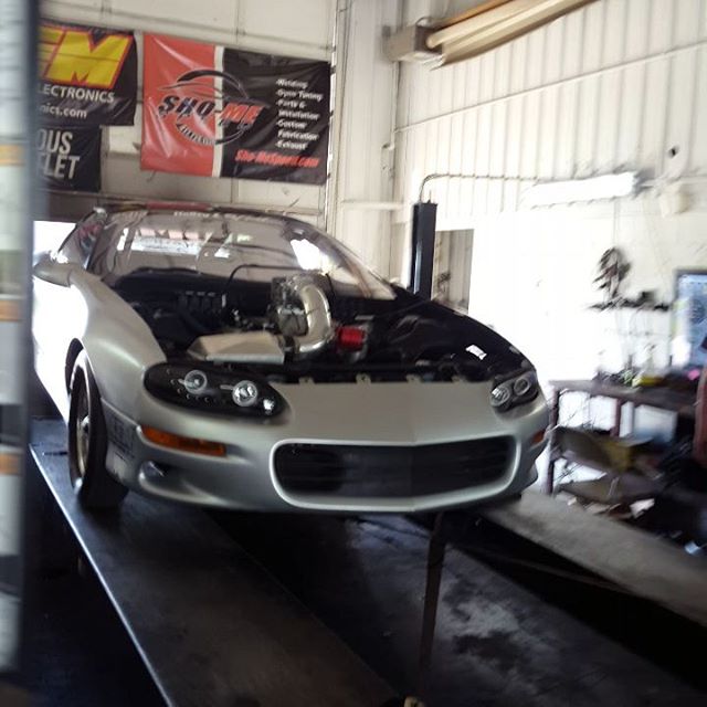 MastMotorsports's tweet photo. From:project_silver_juice - Spinning the tires on the dyno last fall on 20lbs.
#SHOMESPEED #417MOTORSPORTS #thompson https://t.co/3hQGGCx8hb