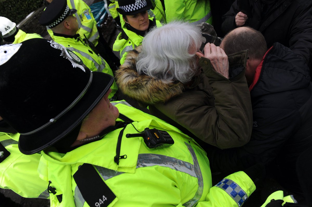 JayMitchinson's tweet photo. Trees Battle - enough is enough: This is what happens to you in #Sheffield if you dare to challenge its city council. Police force descends in large numbers and ugly scenes ensue. This breakdown in communication is heaping shame on Yorkshire. https://t.co/c2Y67rffWJ https://t.co/I6sWBFdOCq