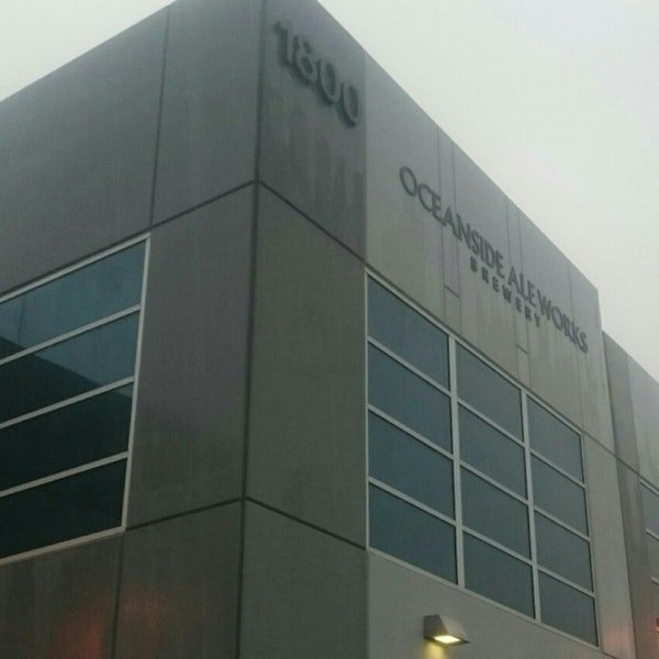 Recently closed #Oceanside Ale Works is under new ownership and will be run by a veteran brewer who played major roles at <a href="/NewBelgium/">New Belgium Brewing</a>, <a href="/Oggis/">Oggi's Pizza</a> &amp; more. | <a href="/WestCoasterSD/">West Coaster Beverage News</a> - bit.ly/OAWback

<a href="/sdbrewers/">SD Brewers Guild</a> @sdreader <a href="/OAWBREW/">Oceanside Ale Works</a> #sdbeer #sandiego #oside #craftbeer #indiebeer #newbeer