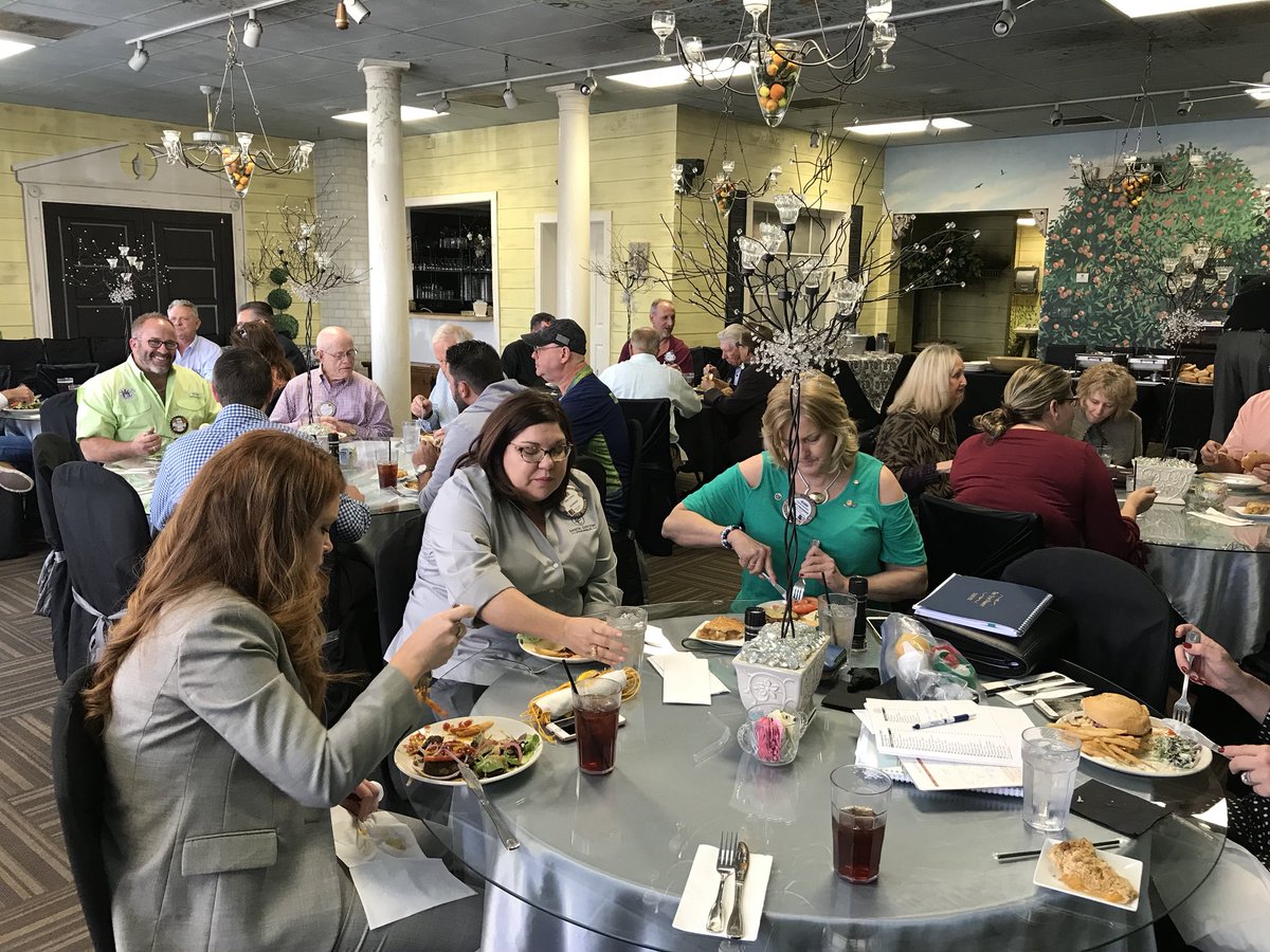 Happy to present to the Rotary Club of Dade City! What a great group! @NicoleDNewlon <a href="/jeanie_germain/">Jeanie Germain</a> <a href="/DWestTraining/">David B. West</a>