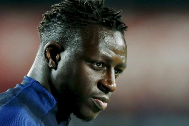 lequipe's tweet photo. Benjamin Mendy est de retour à l'entraînement avec Manchester City ce lundi https://t.co/v57JEU8vCI https://t.co/VEhjOtYIcC