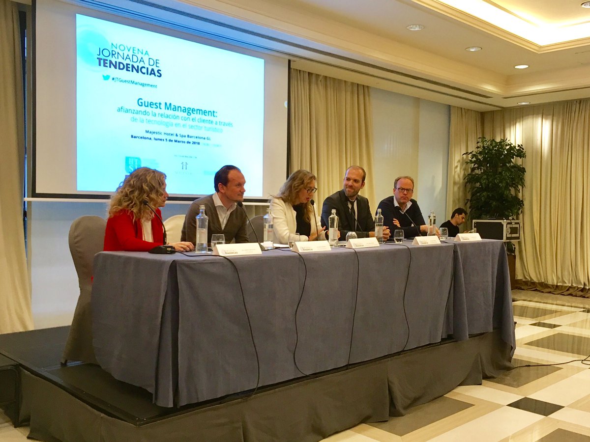 dovi's tweet photo. Recogiendo ideas en la Mesa Redonda sobre como enamorar a nuestros clientes #JTGuestManagement @TurismoStIgnasi #CRM #OnlineReputation #InStay #PreStay #PostStay CC @TravelClick @Tinklabs @ReviewPro @hotelmajestic https://t.co/LMhQBaySuo