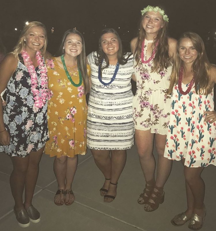 ChiOmegaHC's tweet image. Happy birthday to the lovely Emma Kate! We hope you have a fabulous birthday 💛❤️