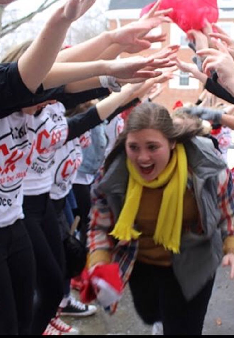 ChiOmegaHC's tweet image. Happy birthday to the lovely Emma Kate! We hope you have a fabulous birthday 💛❤️