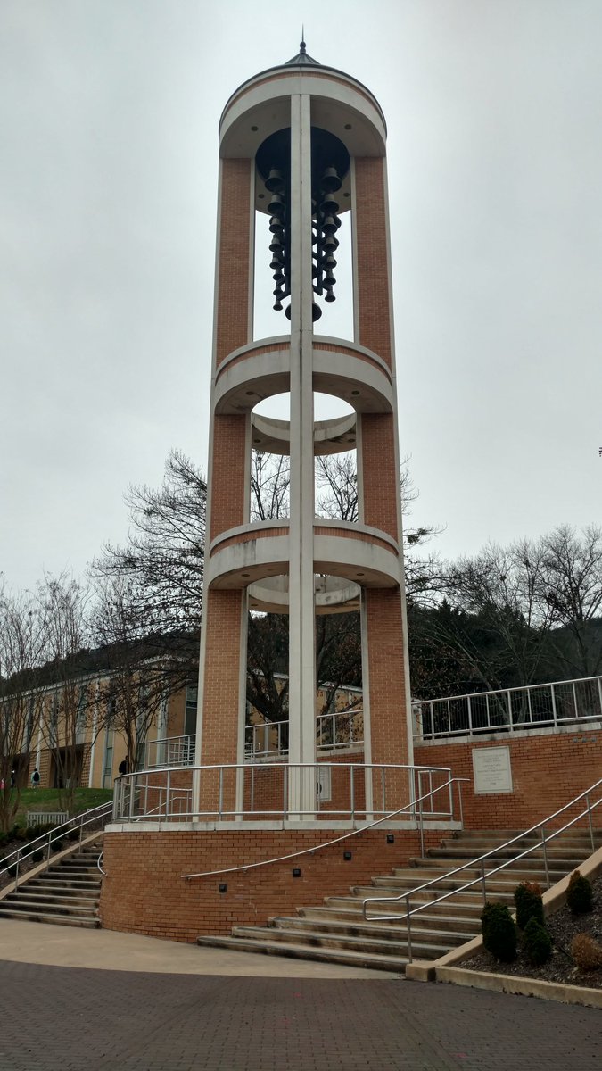 KHMarki's tweet photo. Excited to be on campus today at @DaltonState and hear these beautiful bells. @KendallHuntHE #KHoncampus https://t.co/jgvhP7OmaM