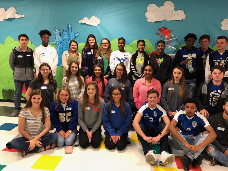 BedCoSchools's tweet photo. Great group of students from Shelbyville Central reading to students at Learning Way this morning. https://t.co/uuGdodEsm7