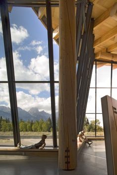 GrandTetonAssoc's tweet photo. Hey #JacksonHole. Today is Opening Day‼️📣 10:00am-4:00pm. See you there.🌞 "From March to October the world is a better place!"MLB ❤️🤠🌄
📷#CjAdams
#CraigThomasDVC
#MooseWY.
#VisitorCenter
#GrandTetonNationalPark https://t.co/avX3ImBPmj