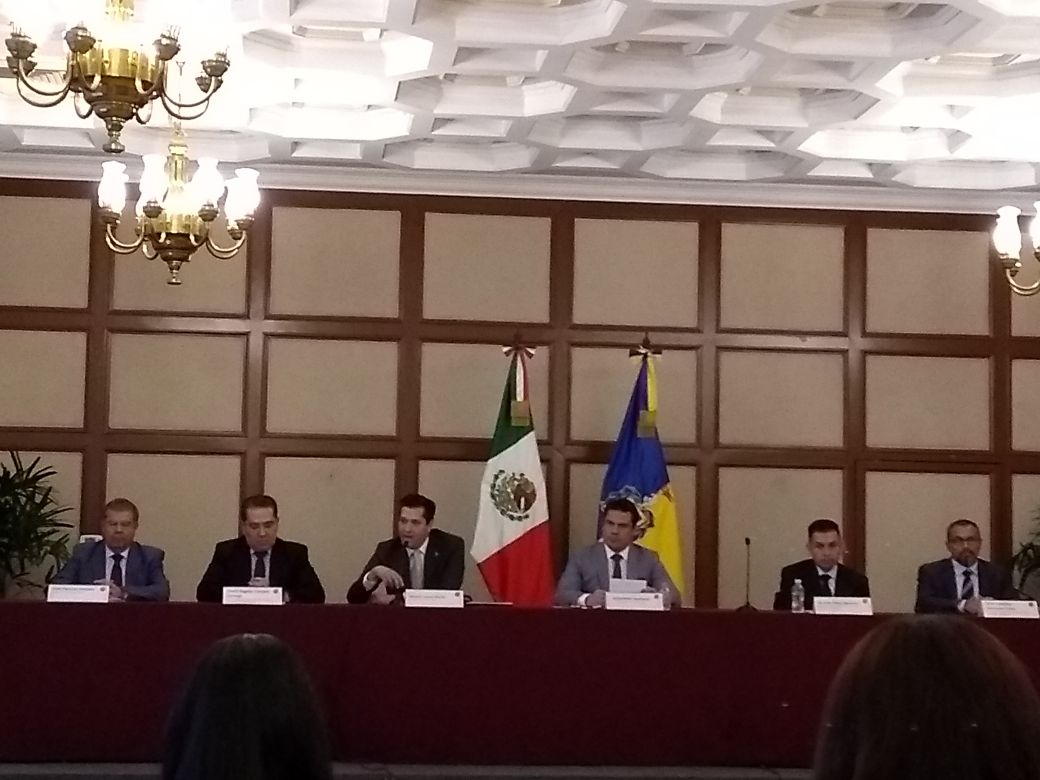 SedecoJalisco's tweet photo. De manera conjunta @ComCoparmex @TecdeMonterrey y @IIEGJ presentan estudios de expectativas económicas para Jalisco. Destaca el panorama positivo para las empresas en contratación de personal. https://t.co/XTvMi8hZOo