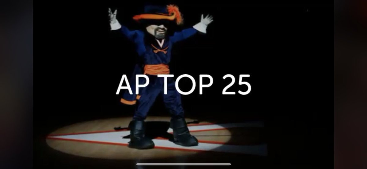 UVABasketball's tweet photo. What a way to end the Regular Season.  #thankful #1 in ap poll #notdoneyettho https://t.co/ZxhPGvFV2V