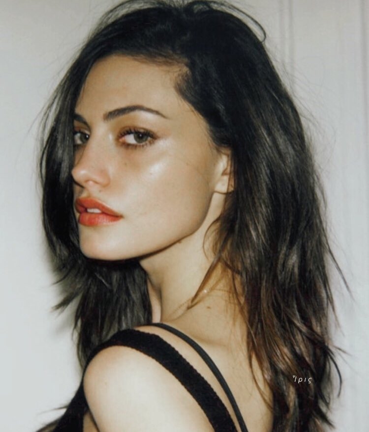 irismythgdr's tweet photo. she shoulda' never trusted you, you had me touchin' on your body, tellin' me you belong to nobody, everybody is playin' games, they all caught up in the blame, I know baby. https://t.co/eHXF6JCz8c