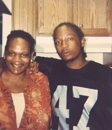 WEHIPHOPTOO's tweet photo. [Press Play] 
@PLayJay33rd 
"HOW LIFE IS"
#RIPBIGDUMAS 
https://t.co/Dmkx4U6bhU https://t.co/RGHnz31yeP