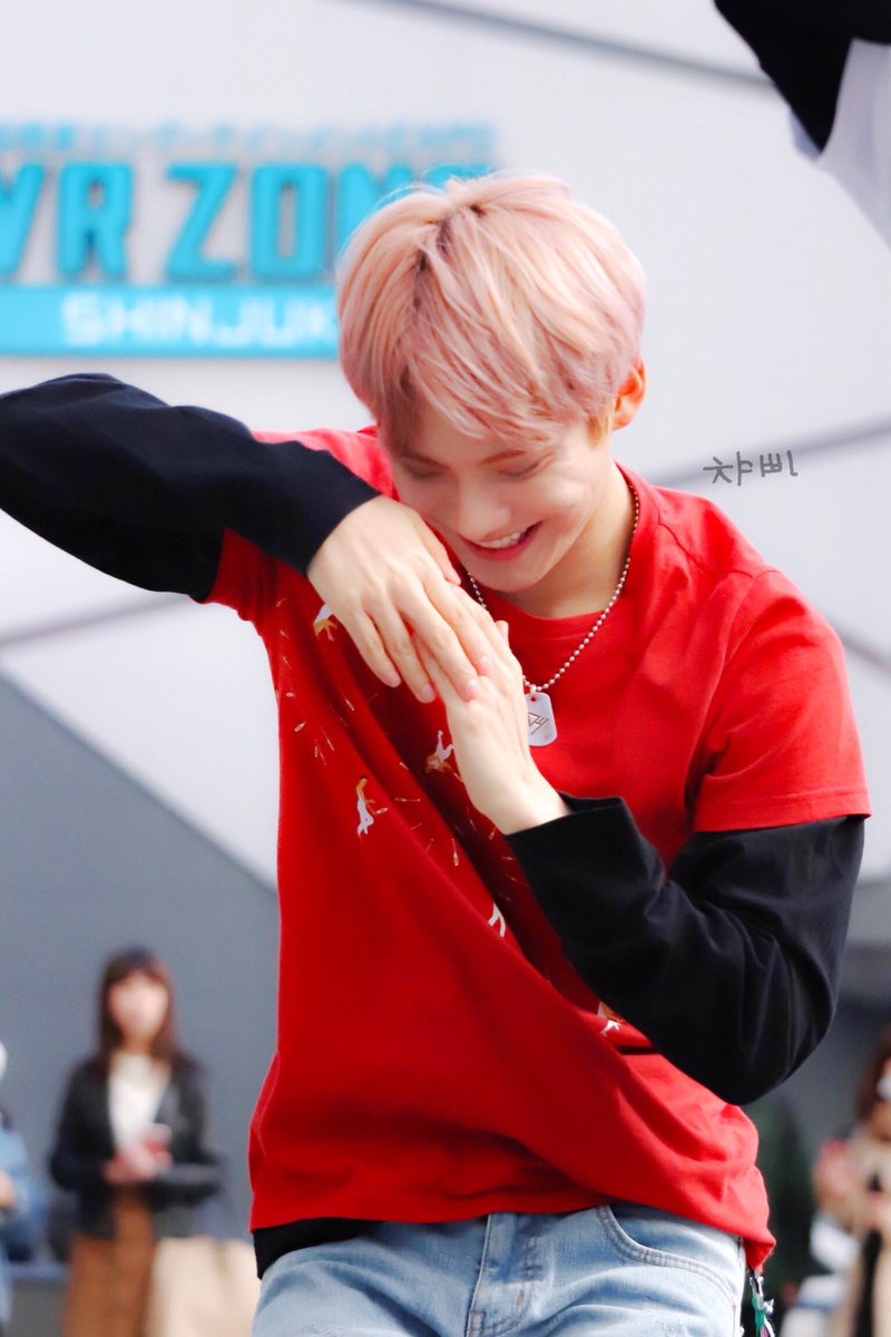 acesmiIes's tweet photo. jun is such a. happy excited baby :-(( he looks so tiny ?? so cute and so soft omg https://t.co/ULrOOE2Vqz