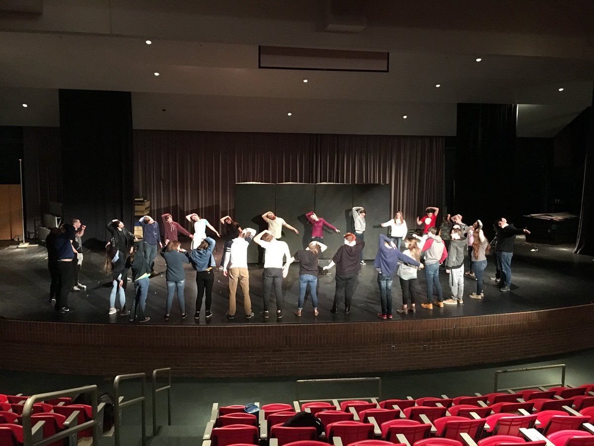 Mrs_Stroh's tweet photo. Warming up with theatre 2 before their big performance! https://t.co/BjRCij5MnA