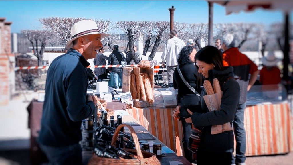 domainemasbecha's tweet photo. ❗️Save the date❗️

Le Dimanche 18/3, de 10h à 17h, le Mas Bécha organise son marché fermier  ! 👨🏻‍🌾🍷

Venez rencontrer des producteurs locaux passionnés et passionnants !🍖🧀🥖🍯🍷🍴

Pour plus d’infos : 🐥,📞 ou📩.

#masbecha #perpignan #vin #oenotourisme #winetourism https://t.co/eMt2rC7cTM